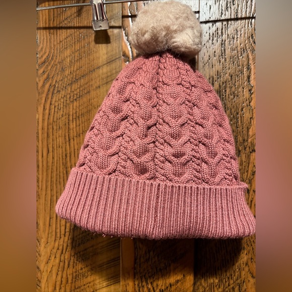 Lululemon Show Me The Sherpa Pink Merino Wool Cable Knit Beanie Hat - Picture 4 of 13